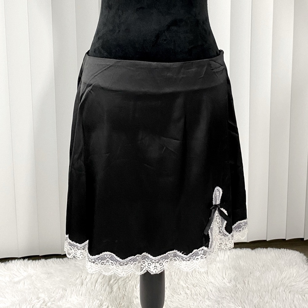 DOLLS KILL Hot As Hell Lace Trim Satin Mini Slip Skirt Black White Size Large